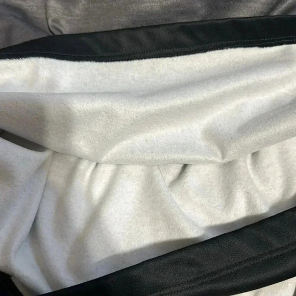 Michigan Wolverines Colosseum 1/4 zip pullover Medium - Picture 6 of 6